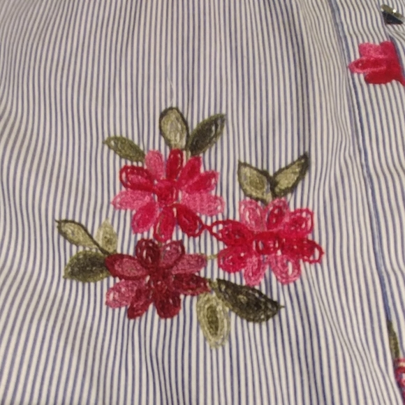 Neiman Marcus button up embroidered shirt sz S - Picture 8 of 9